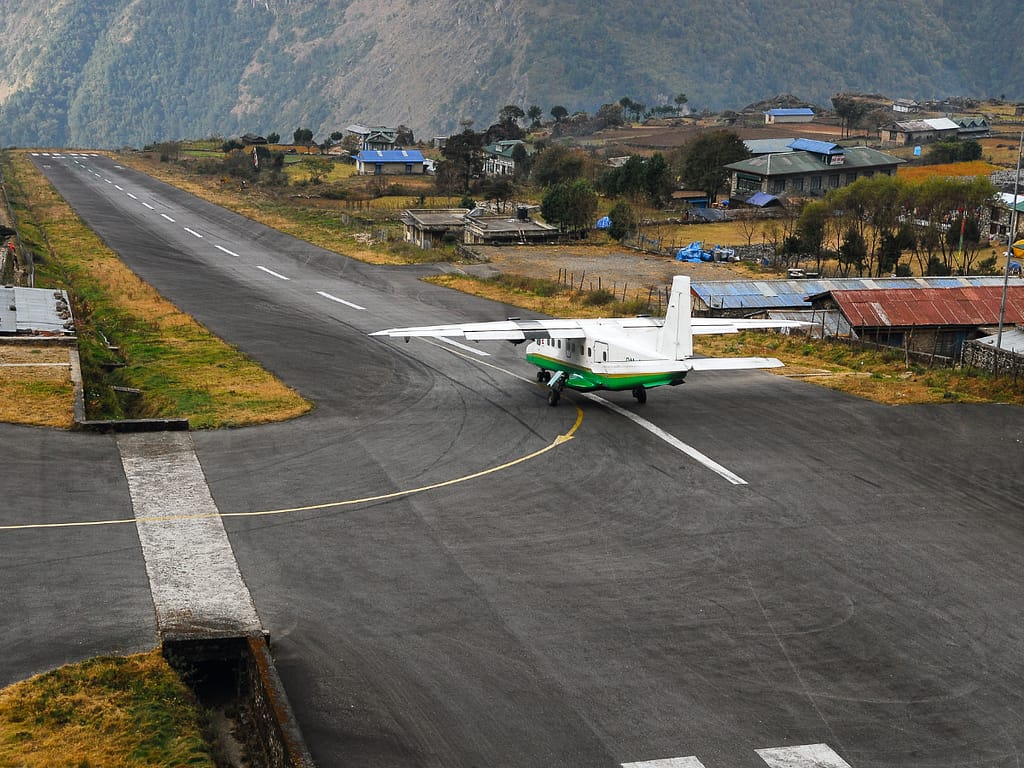 lukla airport most dangerous airport in the world